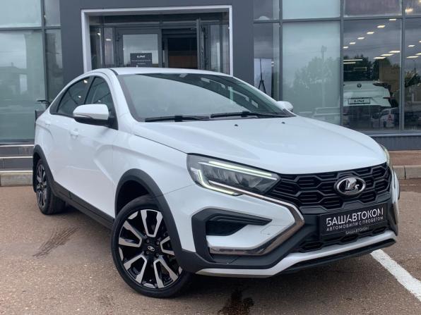 Lada (ВАЗ) Vesta I Рестайлинг (NG) с пробегом 2024 года, цена 1 345 000 рублей, 57450 км, седан, Автокод Объявления