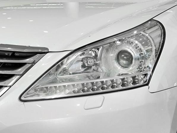 Hyundai Equus II Рестайлинг с пробегом 2016 года, цена 1 300 000 рублей, 176400 км, седан, Автокод Объявления