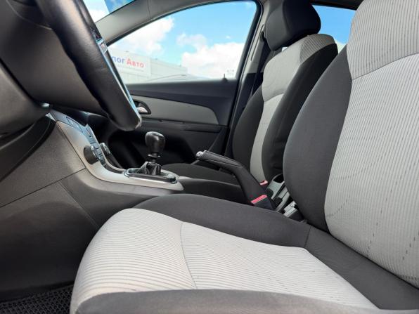 Chevrolet Cruze I с пробегом 2012 года, цена 750 000 рублей, 124400 км, хэтчбек, Автокод Объявления