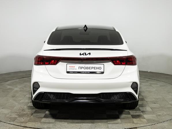 Kia Cerato IV Рестайлинг с пробегом 2022 года, цена 2 199 700 рублей, 49899 км, седан, Автокод Объявления