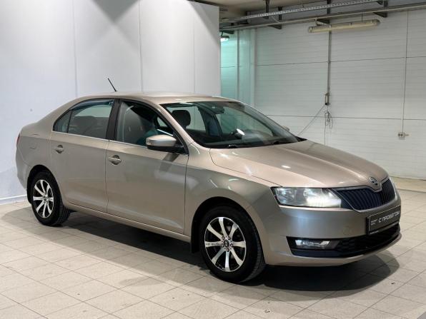 Skoda Rapid I Рестайлинг с пробегом 2017 года, цена 1 080 000 рублей, 155000 км, лифтбек, Автокод Объявления