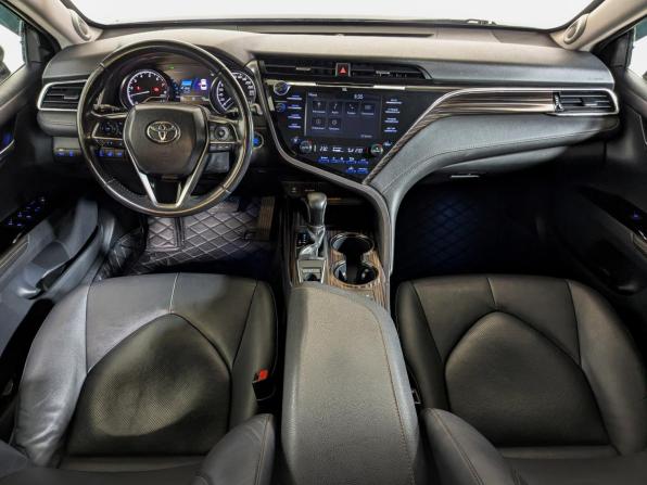 Toyota Camry VIII (XV70) с пробегом 2018 года, цена 2 699 500 рублей, 90000 км, седан, Автокод Объявления