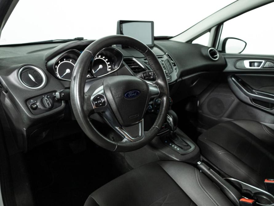 Ford Fiesta Mk6 Рестайлинг Санкт-Петербург  - изображение 11