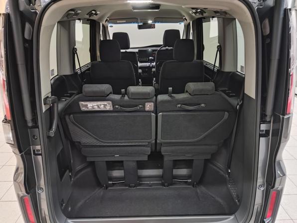 Honda Stepwgn V Рестайлинг с пробегом 2019 года, цена 2 250 000 рублей, 66403 км, минивэн, Автокод Объявления