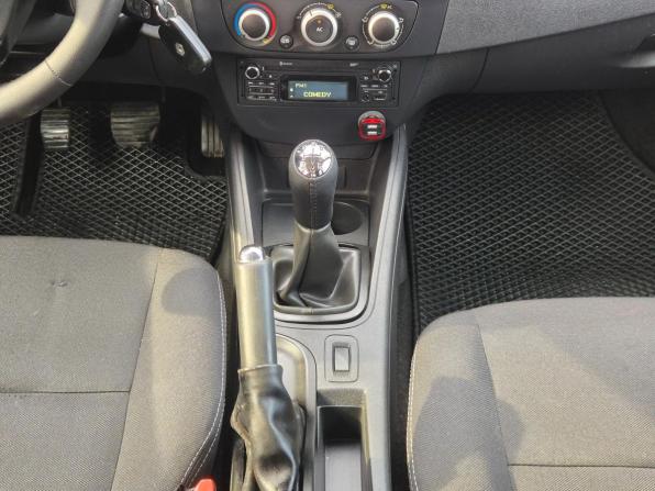 Renault Fluence I Рестайлинг с пробегом 2013 года, цена 695 000 рублей, 178170 км, седан, Автокод Объявления