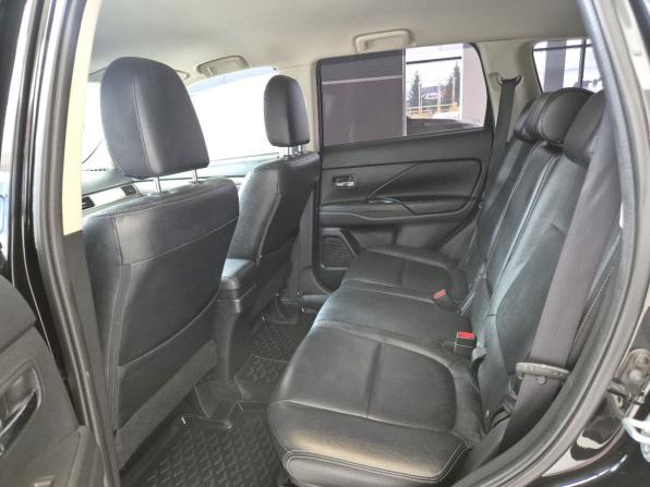Mitsubishi Outlander III Рестайлинг с пробегом 2014 года, цена 1 479 000 рублей, 215262 км, внедорожник, Автокод Объявления