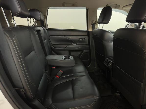 Mitsubishi Outlander III Рестайлинг 3 с пробегом 2018 года, цена 2 740 000 рублей, 53902 км, внедорожник, Автокод Объявления