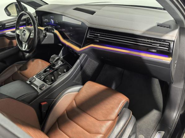 Volkswagen Touareg III с пробегом 2019 года, цена 4 799 700 рублей, 76950 км, внедорожник, Автокод Объявления