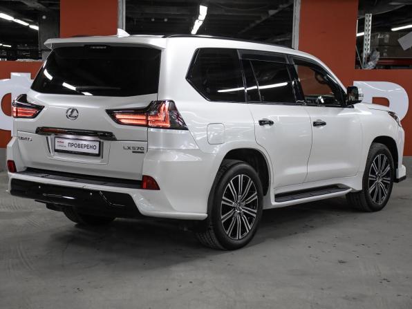 Lexus LX III Рестайлинг 2 с пробегом 2019 года, цена 9 150 000 рублей, 121105 км, внедорожник, Автокод Объявления