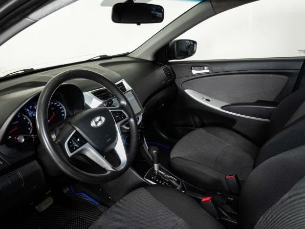 Hyundai Solaris I с пробегом 2011 года, цена 650 000 рублей, 210042 км, хэтчбек, Автокод Объявления