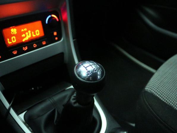 Peugeot 307 I Рестайлинг с пробегом 2006 года, цена 350 000 рублей, 274027 км, универсал, Автокод Объявления
