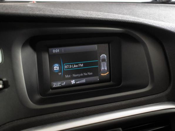 Volvo V40 II с пробегом 2013 года, цена 1 109 158 рублей, 239415 км, хэтчбек, Автокод Объявления