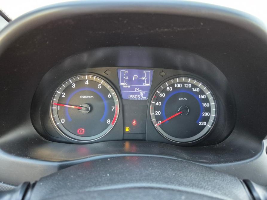 Hyundai Solaris I Рестайлинг Екатеринбург  - изображение 9