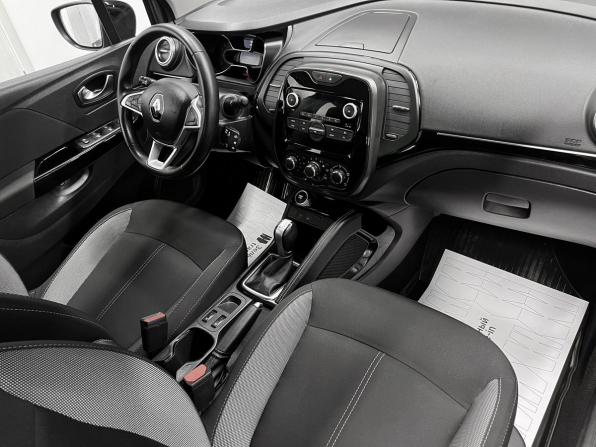 Renault Kaptur I Рестайлинг с пробегом 2021 года, цена 1 675 000 рублей, 75822 км, внедорожник, Автокод Объявления