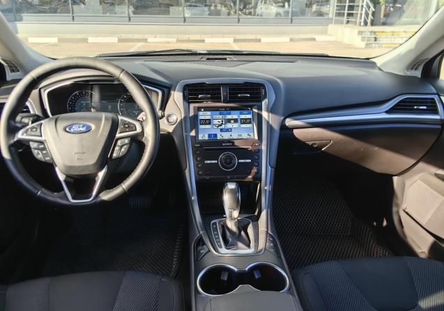 Ford Mondeo V с пробегом 2018 года, цена 1 285 000 рублей, 274000 км, универсал, Автокод Объявления