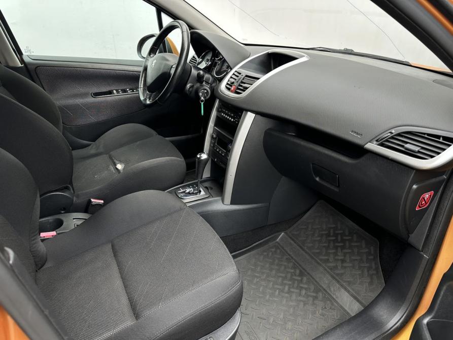 Peugeot 207 I Москва  - изображение 11