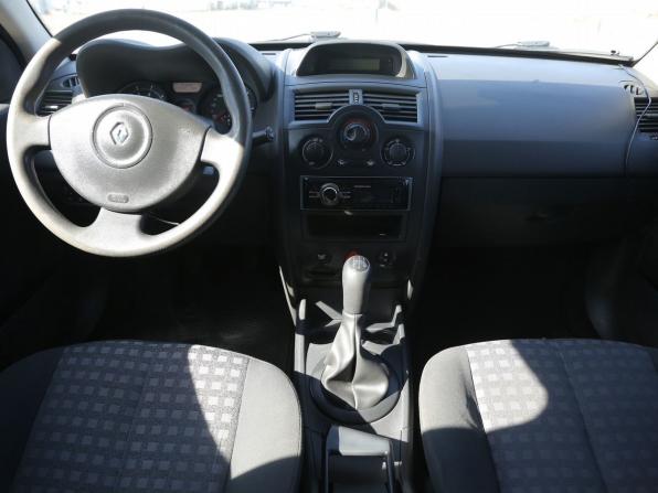 Renault Megane II Рестайлинг с пробегом 2007 года, цена 335 000 рублей, 252000 км, седан, Автокод Объявления