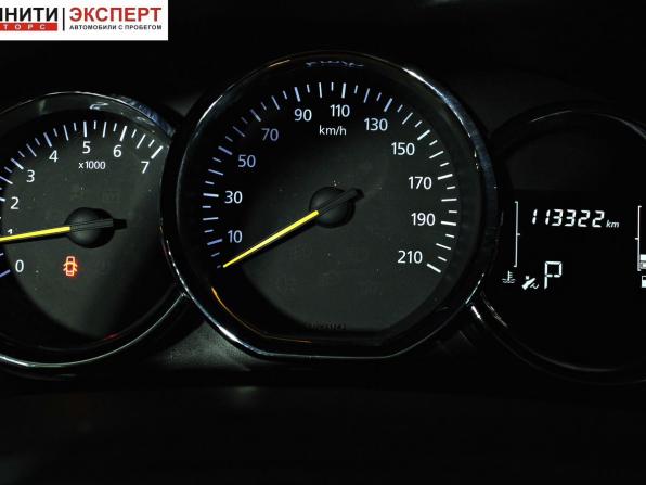 Renault Logan II Рестайлинг с пробегом 2020 года, цена 797 000 рублей, 113000 км, седан, Автокод Объявления