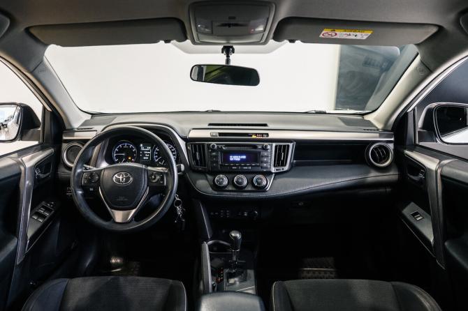 Toyota RAV4 IV (XA40) Рестайлинг с пробегом 2015 года, цена 2 020 000 рублей, 123000 км, внедорожник, Автокод Объявления