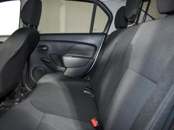 Renault Logan II с пробегом 2017 года, цена 649 000 рублей, 123402 км, седан, Автокод Объявления
