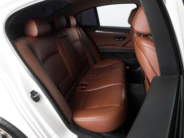 BMW 5 серии VI (F10/F11/F07) Рестайлинг с пробегом 2015 года, цена 2 429 000 рублей, 235700 км, седан, Автокод Объявления