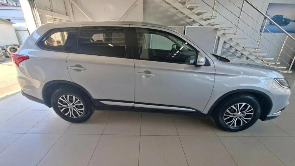 Mitsubishi Outlander III Рестайлинг 2 Уфа  - изображение 8