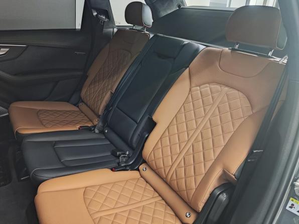 Audi SQ7 I (4M) Рестайлинг 2 с пробегом 2024 года, цена 17 900 000 рублей, 8400 км, внедорожник, Автокод Объявления