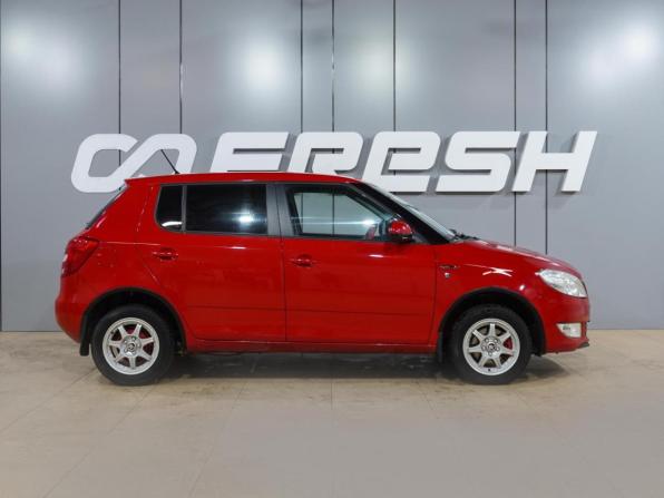 Skoda Fabia II Рестайлинг с пробегом 2012 года, цена 599 000 рублей, 111065 км, хэтчбек, Автокод Объявления