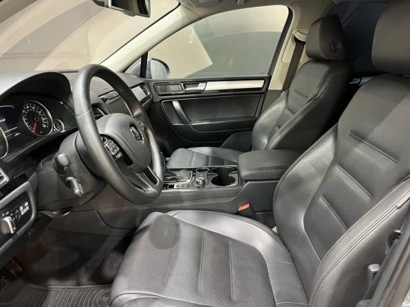 Volkswagen Touareg II с пробегом 2010 года, цена 2 040 000 рублей, 257187 км, внедорожник, Автокод Объявления