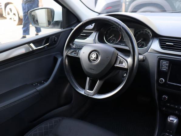 Skoda Rapid I Рестайлинг с пробегом 2018 года, цена 1 250 000 рублей, 103656 км, лифтбек, Автокод Объявления