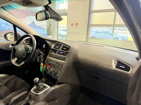 Citroen C4 II с пробегом 2012 года, цена 590 000 рублей, 215951 км, хэтчбек, Автокод Объявления