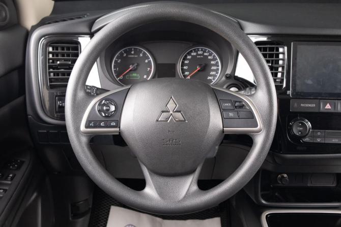 Mitsubishi Outlander III Рестайлинг 3 с пробегом 2022 года, цена 2 799 000 рублей, 32723 км, внедорожник, Автокод Объявления