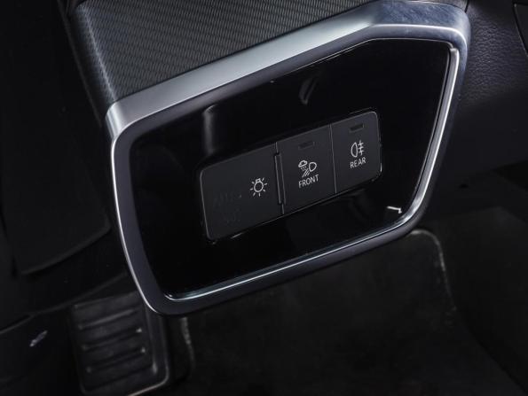 Audi A6 V (C8) с пробегом 2019 года, цена 3 816 000 рублей, 105531 км, седан, Автокод Объявления