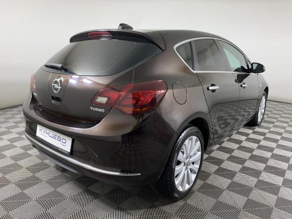 Opel Astra J Рестайлинг с пробегом 2014 года, цена 930 000 рублей, 136601 км, хэтчбек, Автокод Объявления