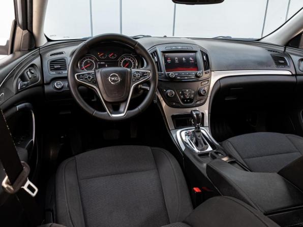 Opel Insignia I Рестайлинг с пробегом 2014 года, цена 1 130 000 рублей, 216892 км, лифтбек, Автокод Объявления