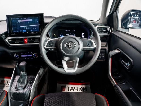 Toyota Raize I с пробегом 2021 года, цена 1 650 000 рублей, 44695 км, внедорожник, Автокод Объявления