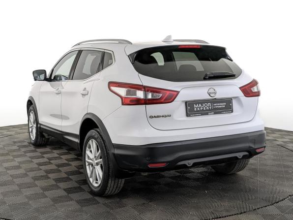 Nissan Qashqai II с пробегом 2017 года, цена 1 625 000 рублей, 122544 км, внедорожник, Автокод Объявления
