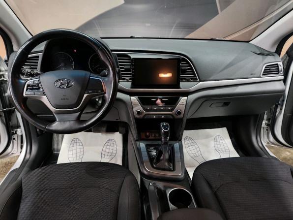 Hyundai Elantra VI (AD) с пробегом 2017 года, цена 1 335 000 рублей, 127447 км, седан, Автокод Объявления
