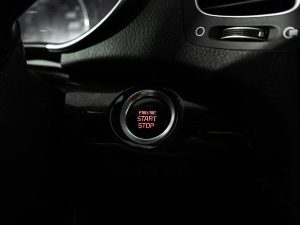 Kia Sorento II Рестайлинг с пробегом 2017 года, цена 1 790 000 рублей, 177915 км, внедорожник, Автокод Объявления