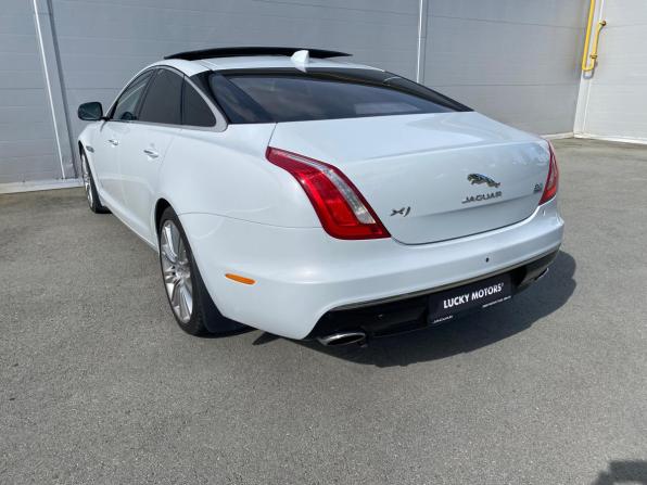 Jaguar XJ IV (X351) Рестайлинг с пробегом 2016 года, цена 3 954 000 рублей, 41953 км, седан, Автокод Объявления