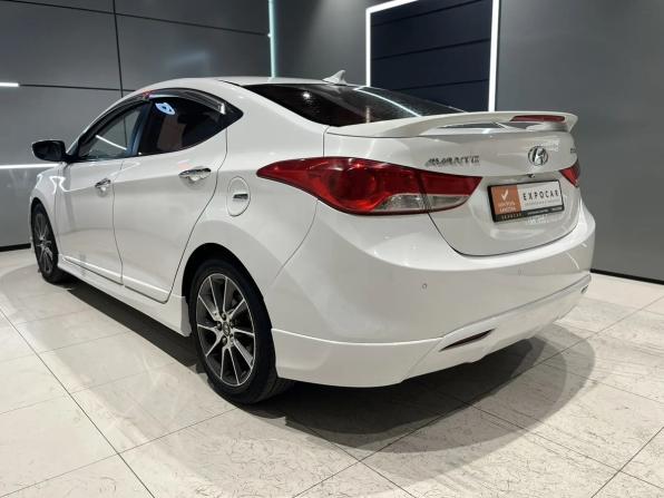 Hyundai Avante V с пробегом 2011 года, цена 1 050 000 рублей, 156702 км, седан, Автокод Объявления