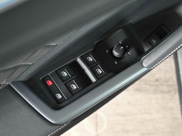 Audi Q3 II (F3) с пробегом 2025 года, цена 4 998 000 рублей, 48 км, внедорожник, Автокод Объявления