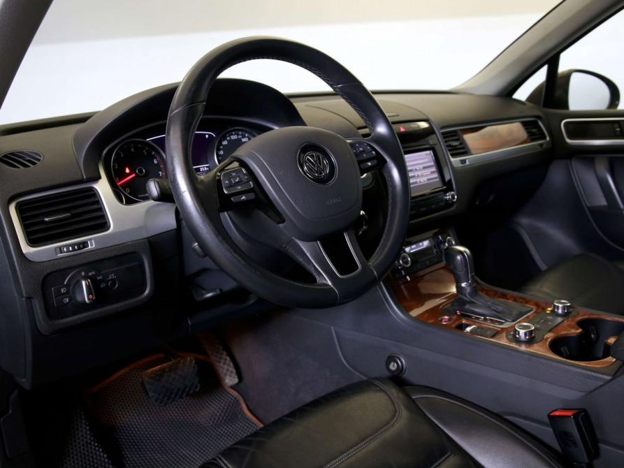 Volkswagen Touareg II Санкт-Петербург  - изображение 17