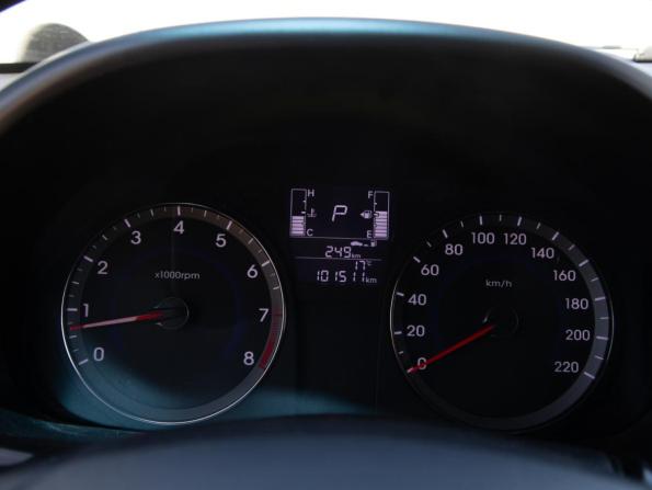 Hyundai Solaris I Рестайлинг с пробегом 2015 года, цена 988 000 рублей, 101510 км, хэтчбек, Автокод Объявления