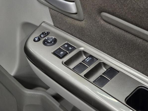 Honda Stepwgn V с пробегом 2015 года, цена 1 530 000 рублей, 138000 км, минивэн, Автокод Объявления