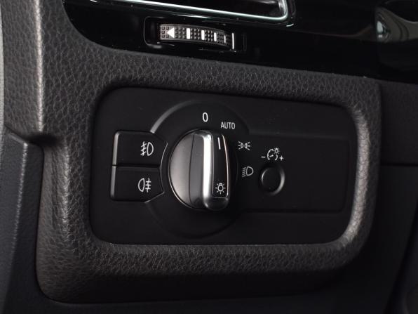 Volkswagen Touareg II Рестайлинг с пробегом 2015 года, цена 2 674 997 рублей, 252497 км, внедорожник, Автокод Объявления