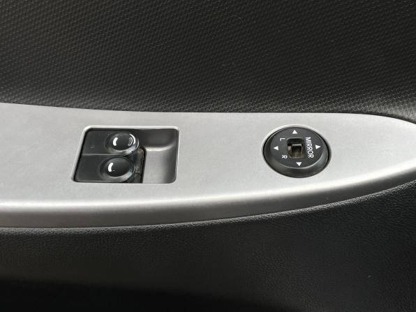 Hyundai Solaris I Рестайлинг с пробегом 2016 года, цена 900 000 рублей, 151816 км, хэтчбек, Автокод Объявления