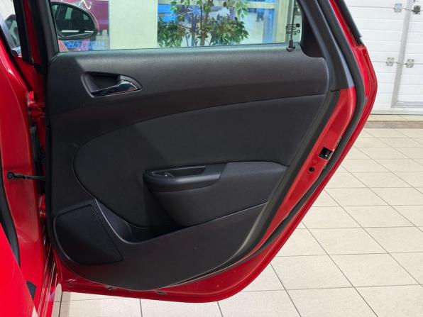 Opel Astra J Рестайлинг с пробегом 2014 года, цена 820 000 рублей, 205000 км, хэтчбек, Автокод Объявления