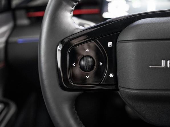 JETOUR DASHING I с пробегом 2024 года, цена 2 830 000 рублей, 14681 км, внедорожник, Автокод Объявления