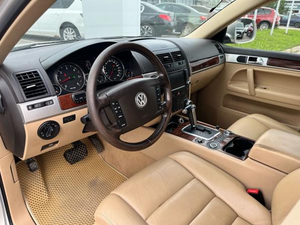 Volkswagen Touareg I Рестайлинг с пробегом 2008 года, цена 899 000 рублей, 288000 км, внедорожник, Автокод Объявления